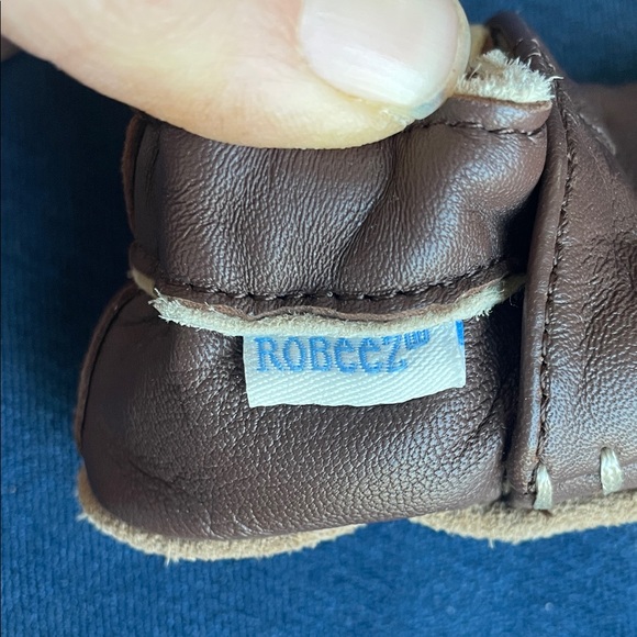 Robeez Brown Leather Infant Moccasins - 0-6mo - Picture 3 of 3